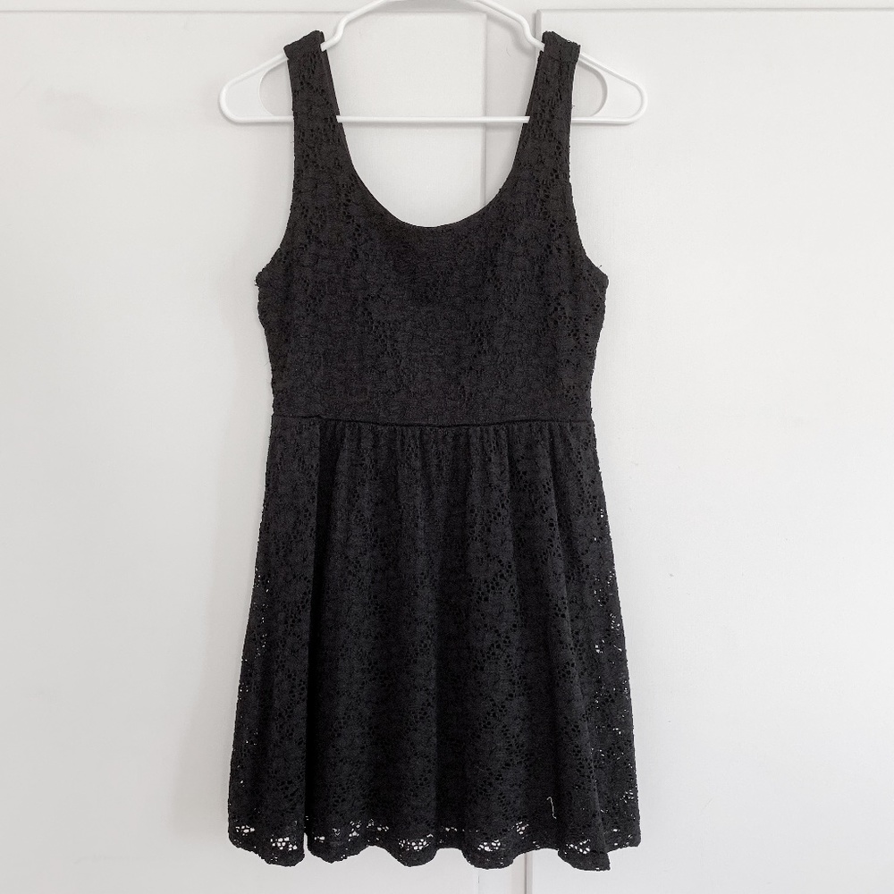 Black Lace A-Line Sleeveless Dress with Lining - Ambiance Apparel - Size M